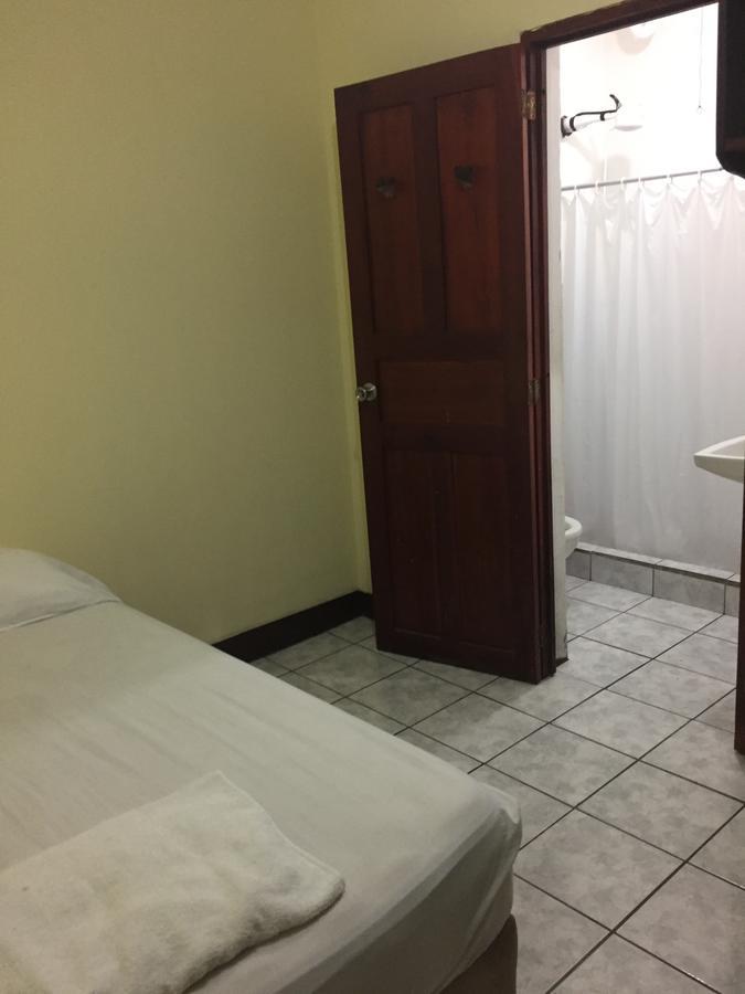 Ac Room 2 Persons Hospedaje Don Wilfredo سان خوان ديل سور المظهر الخارجي الصورة